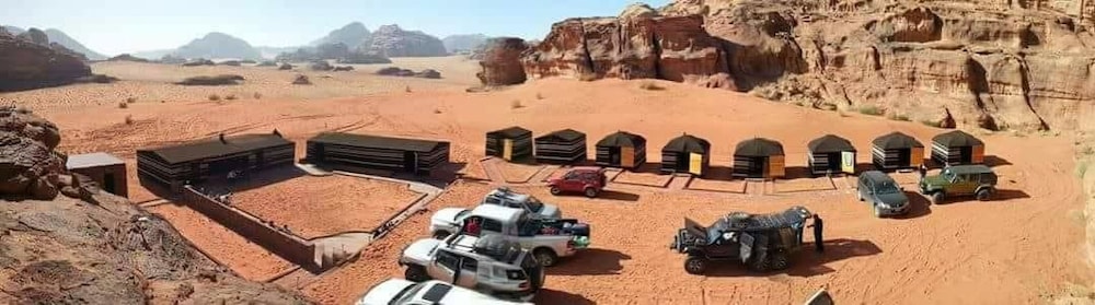 Desert Lovers Camp 42/48