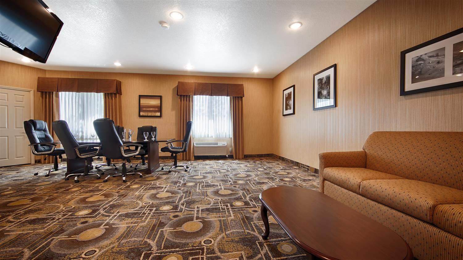 Best Western San Dimas Hotel & Suites 20/40