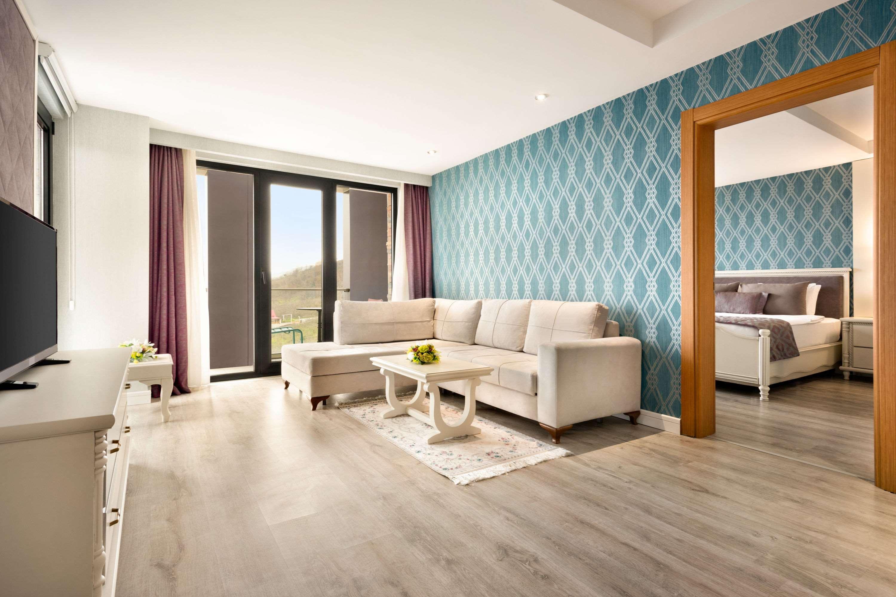 Suite, King Bed