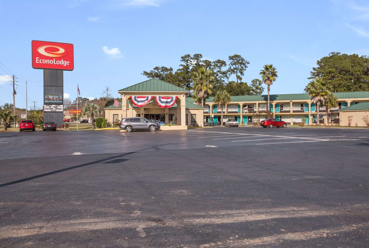 Econo Lodge Inn & Suites Hardeeville-I-95 45/59