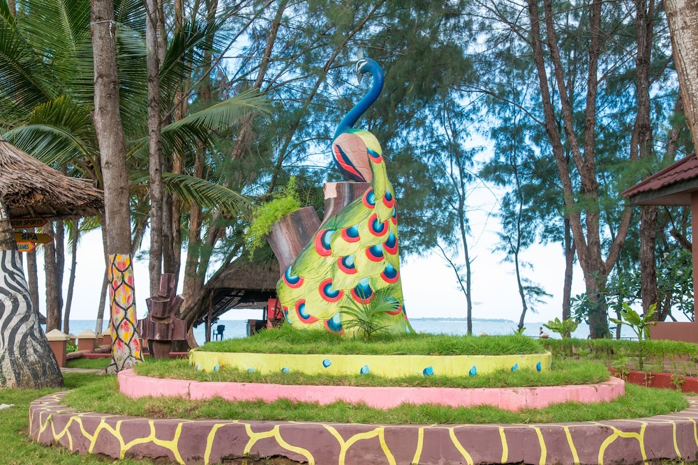 Sunrise Beach Resort 35/50