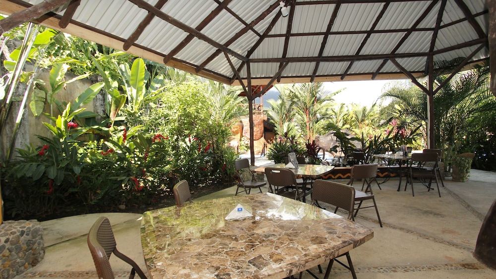 Aunty Arenal Lodge 29/50