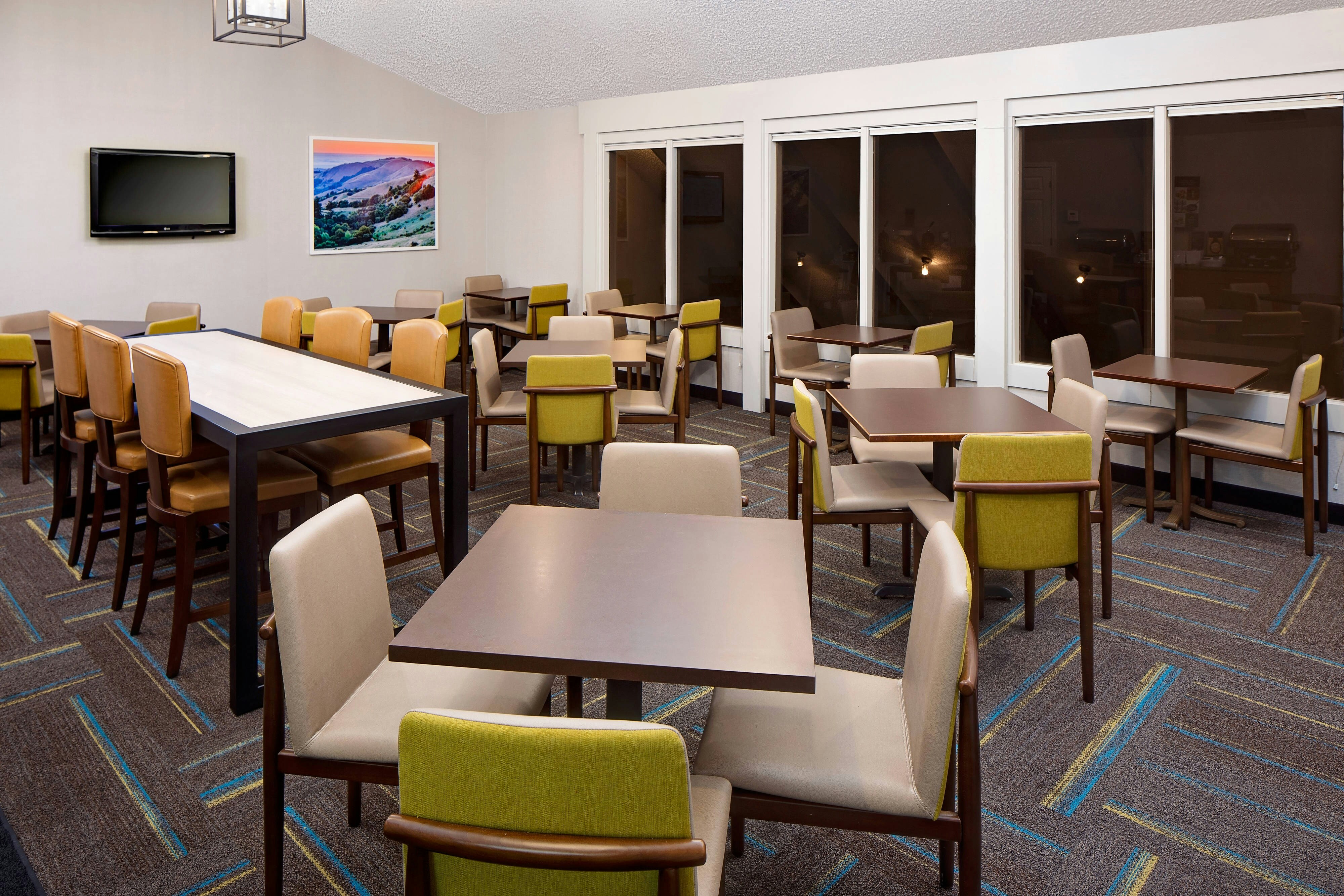 Residence Inn by Marriott Palo Alto Mountain View 16/21
