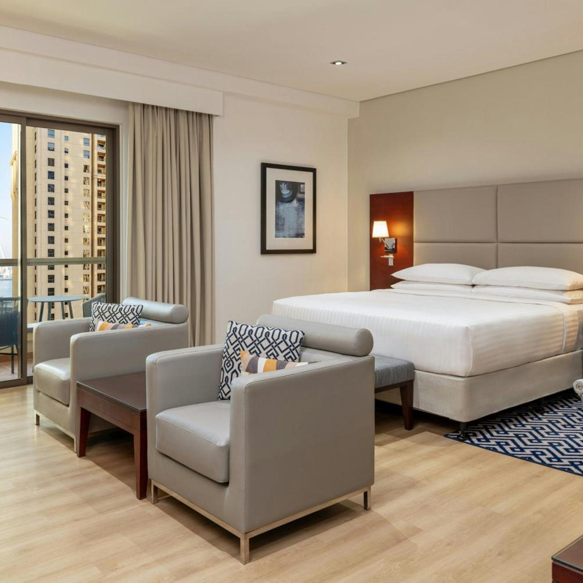 CLUB, DELUXE, KING BED