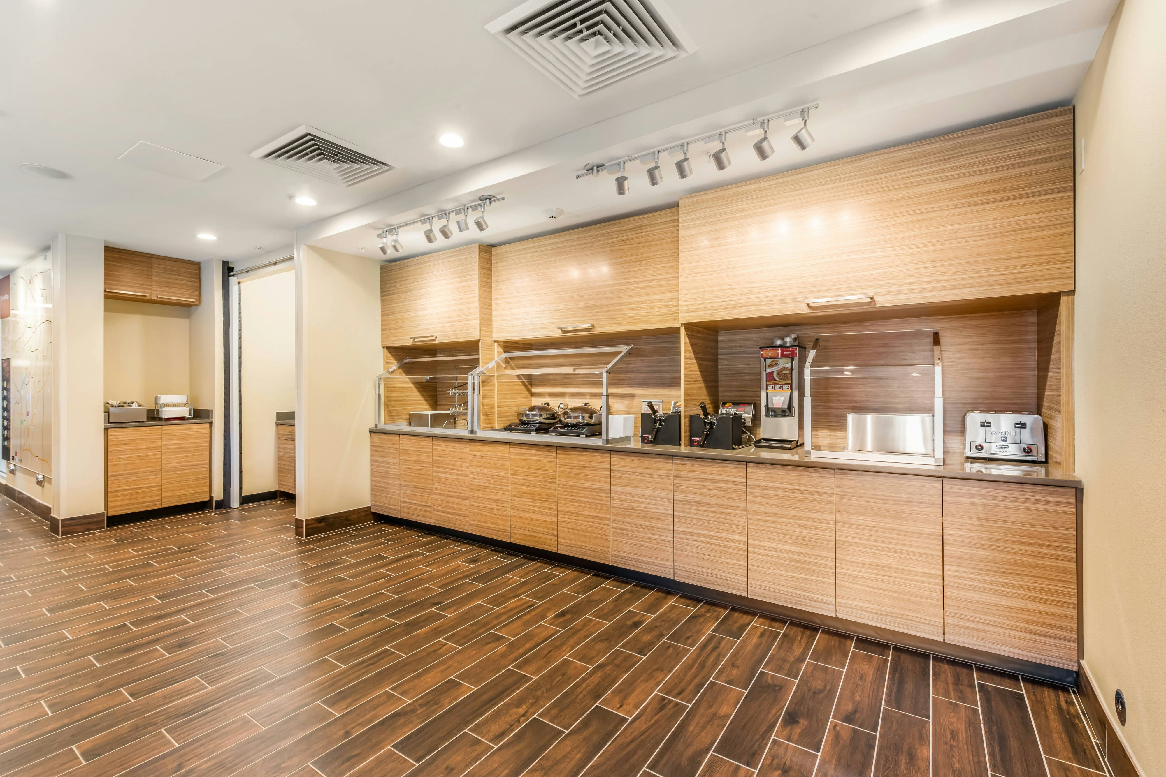 TownePlace Suites by Marriott Greensboro Coliseum Area 5/41