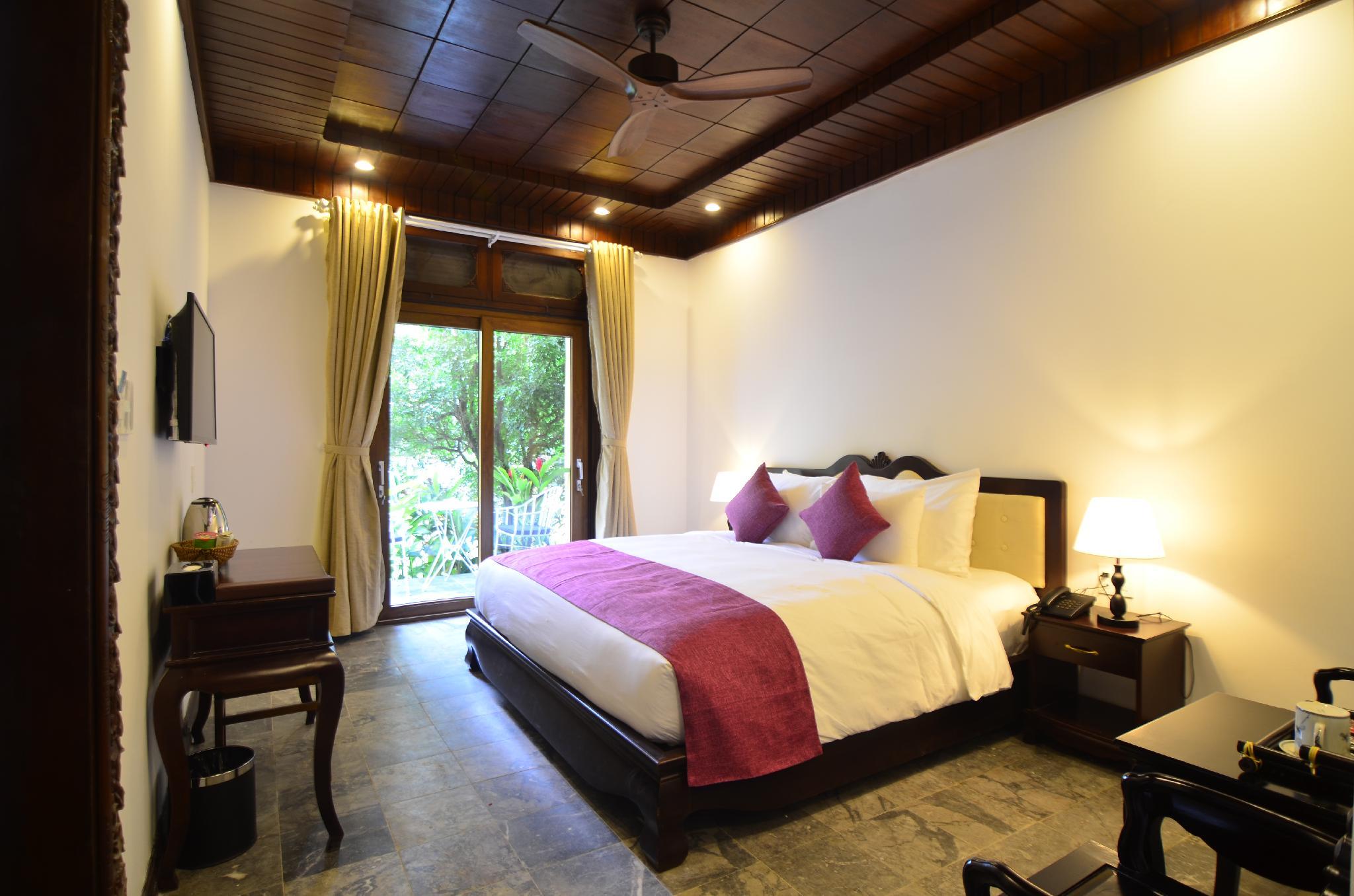 Executive, Double Bed, Garden or City View