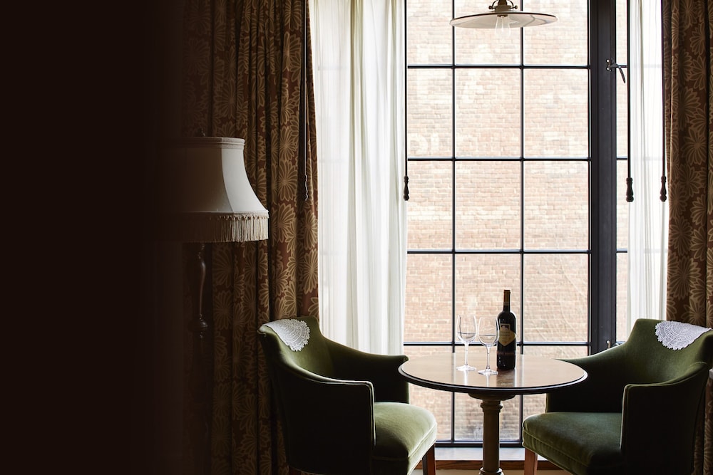 The Bowery Hotel 36/62