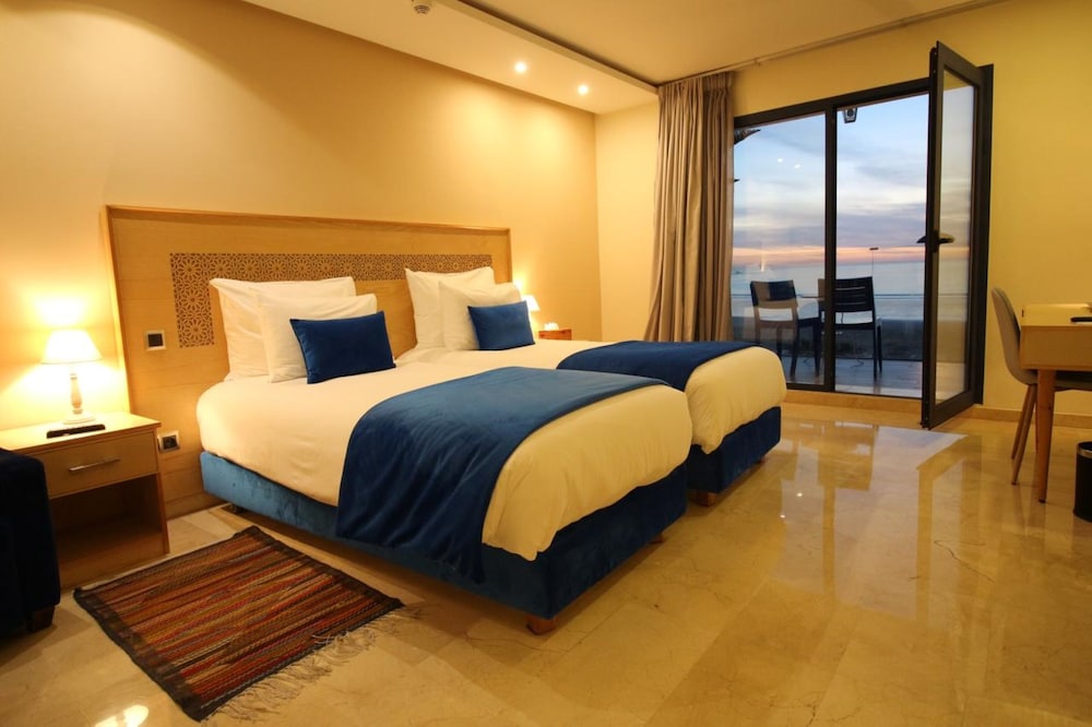 DELUXE, DOUBLE BED, SEA VIEW