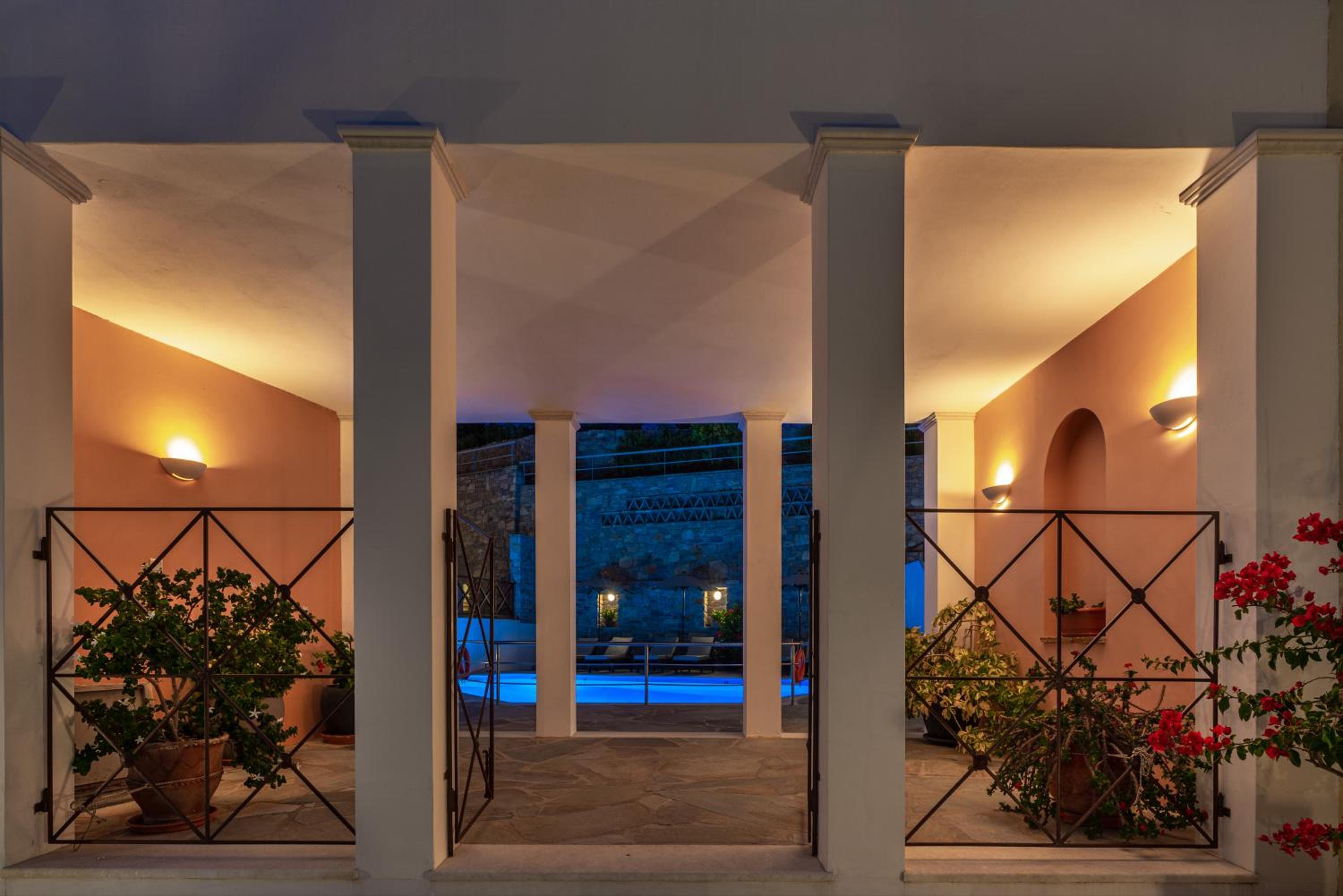 Reggina S Apartments 1/23