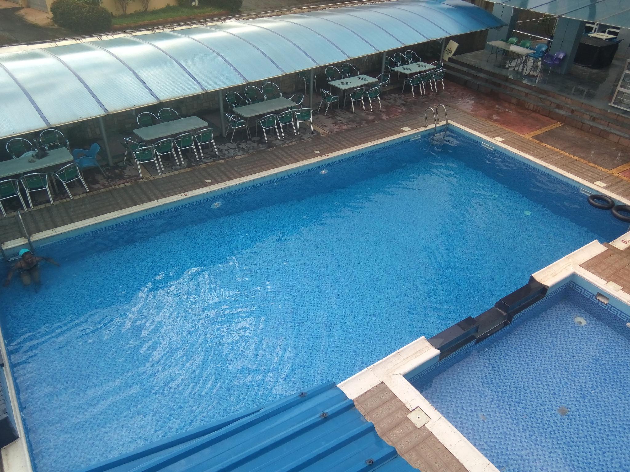 Ozom Hotel 13/29