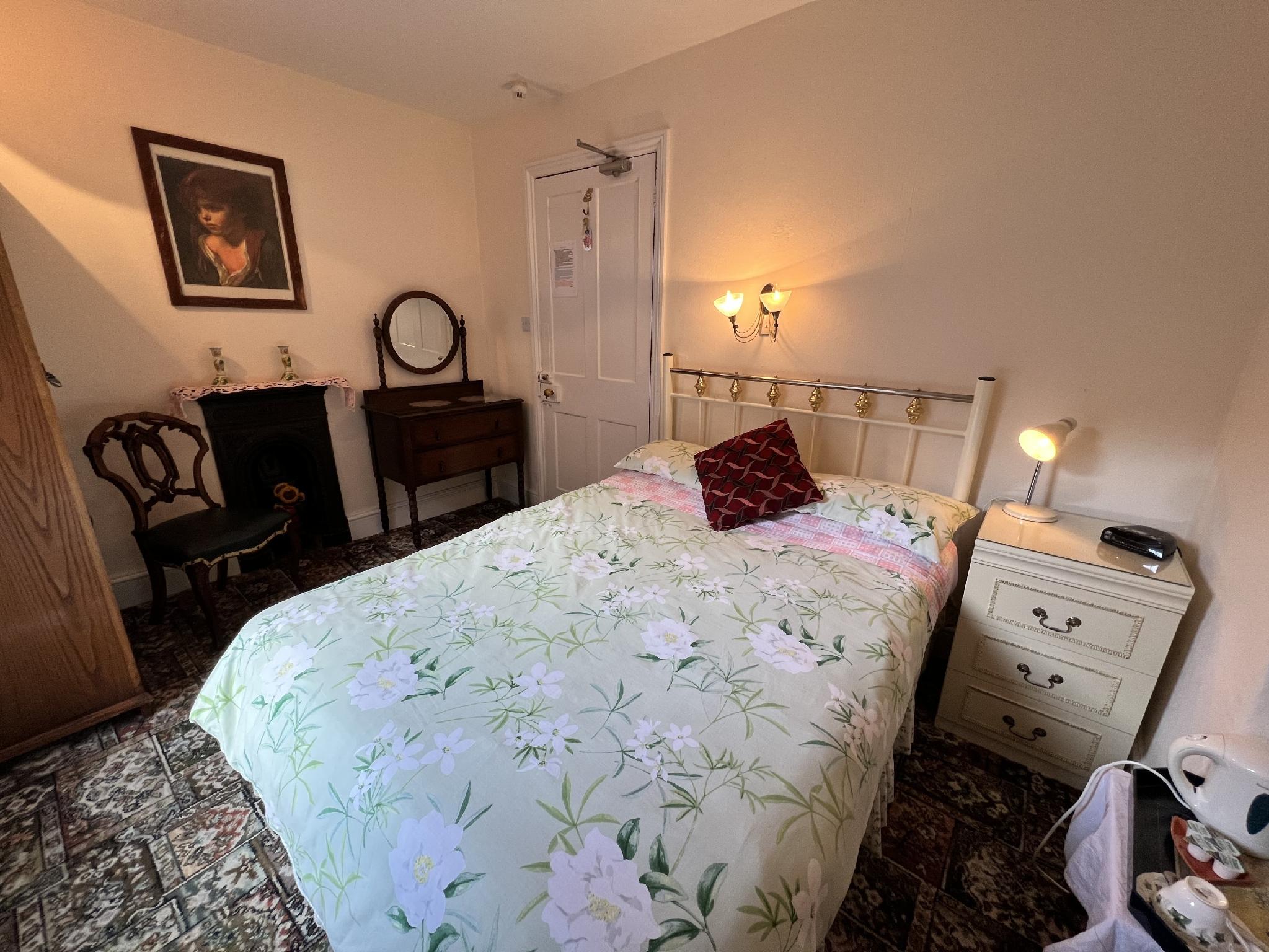 Standard, Single, Single Bed, River View, Private Bathroom