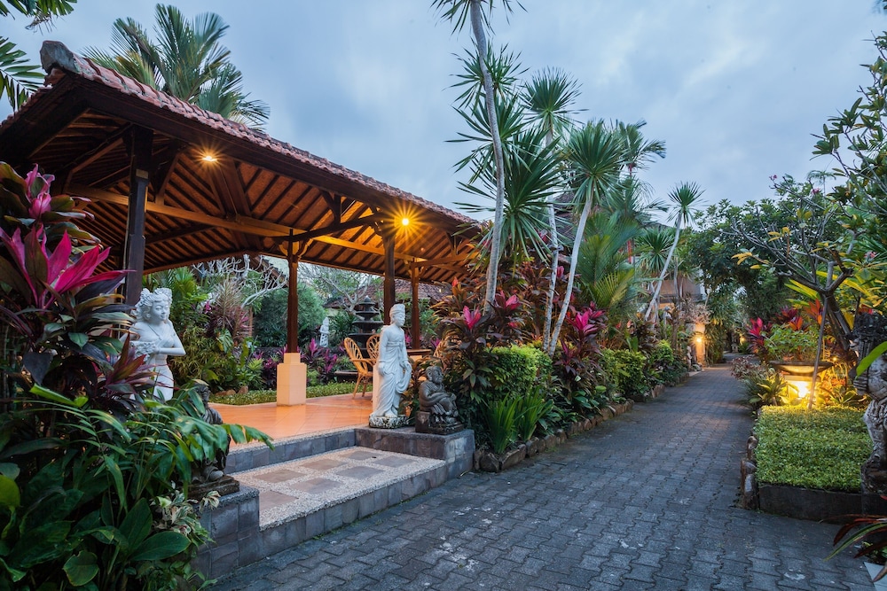 Taman Harum Cottages 75/80