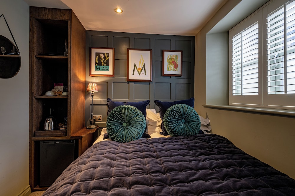 Boutique, Studio, House, Double Bed, Small
