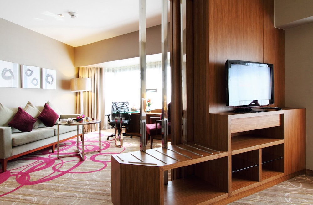 Centara Grand At Central Plaza Ladprao Bangkok 61/82