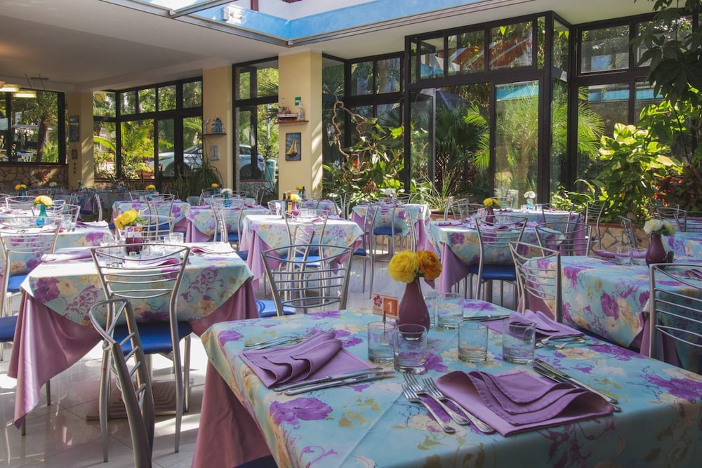 Hotel Village Eden 52/71