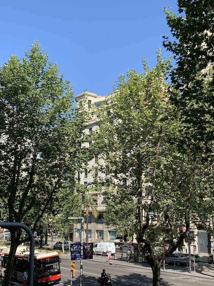 UMMA BARCELONA BED AND BREAKFAST BOUTIQUE 37/40