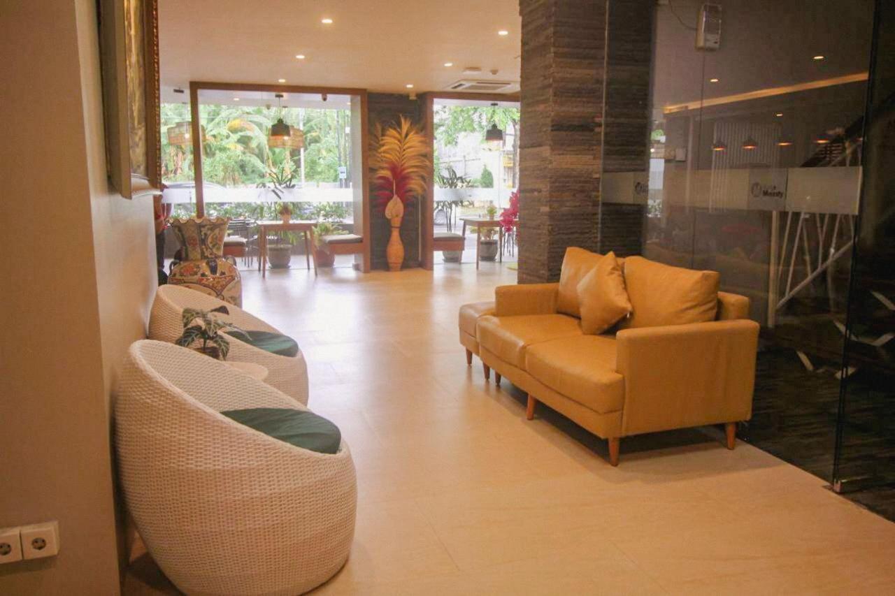 Kuta Majesty Hotel 22/35