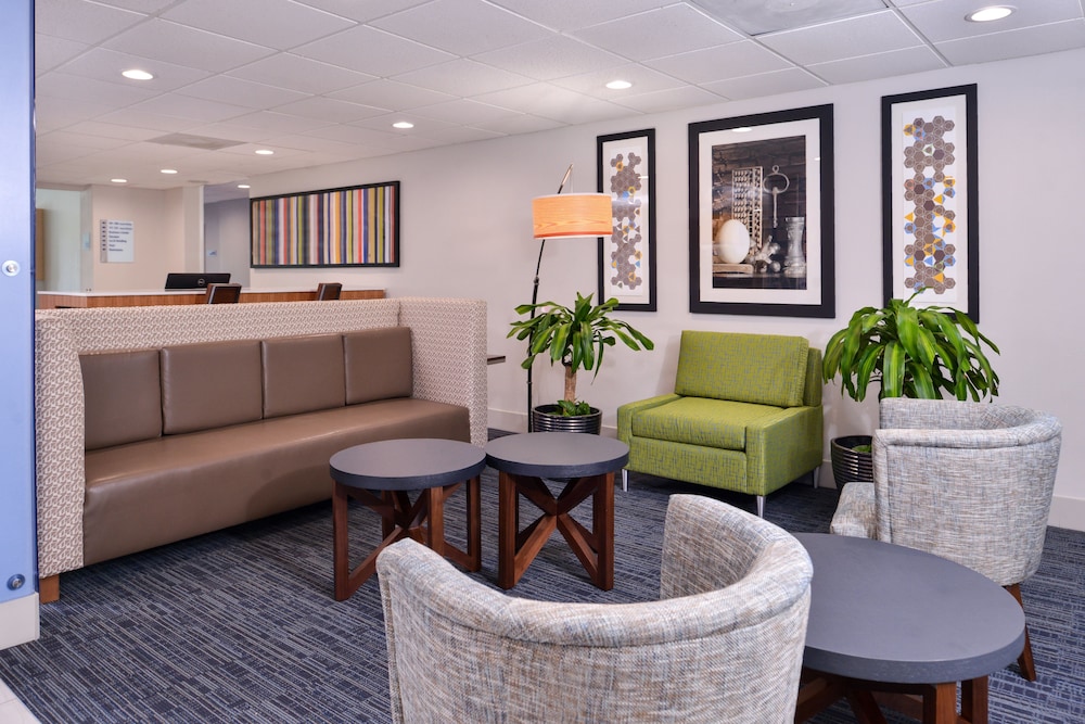 Holiday Inn Express Hotel And Suites Elgin 44/57