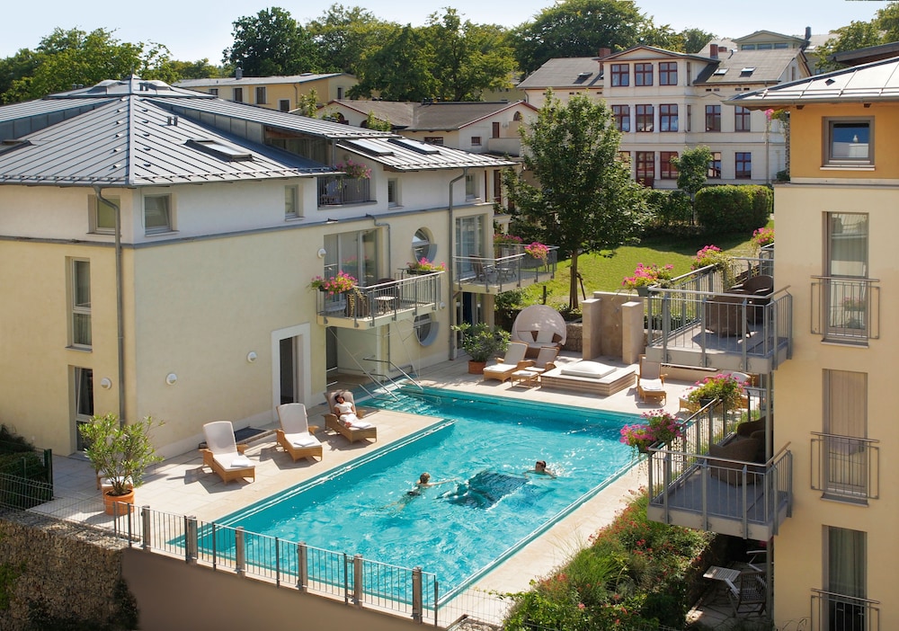 Strandhotel Heringsdorf 56/63