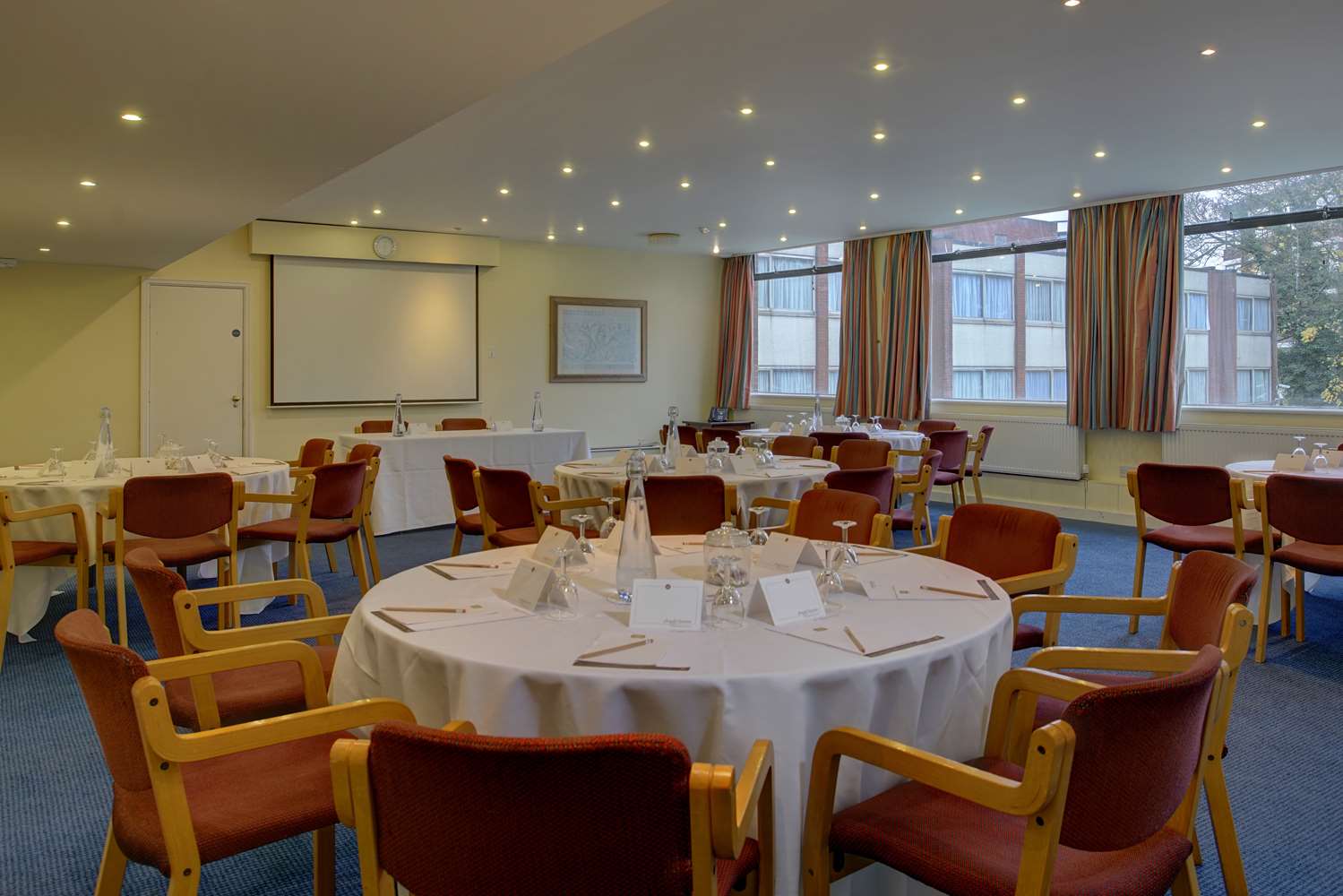 Best Western Plough & Harrow Hotel 48/49