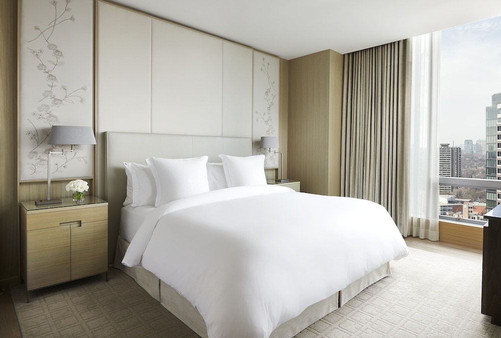 Four Seasons Hotel Toronto 7/44