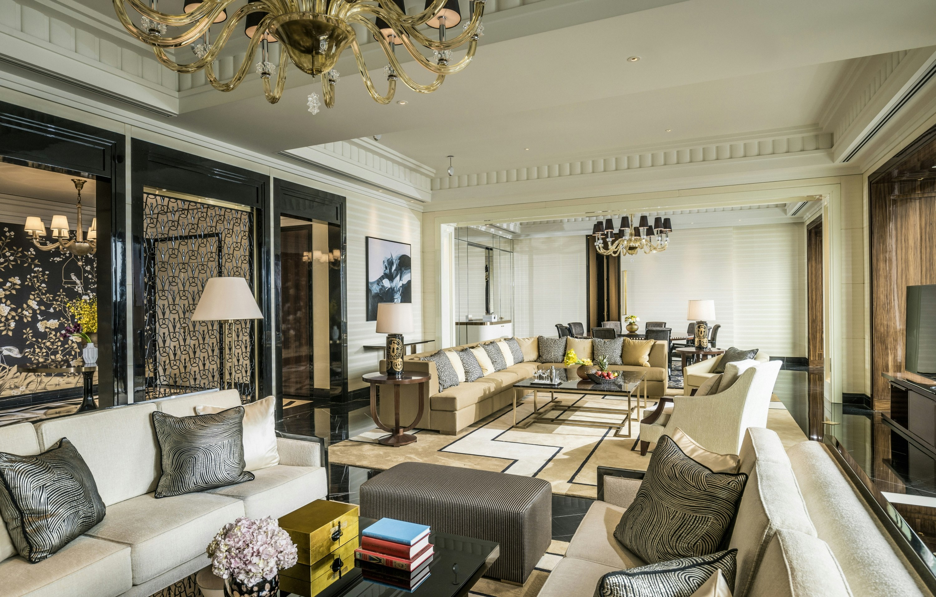 FOUR SEASONS HOTEL TIANJIN 43/84