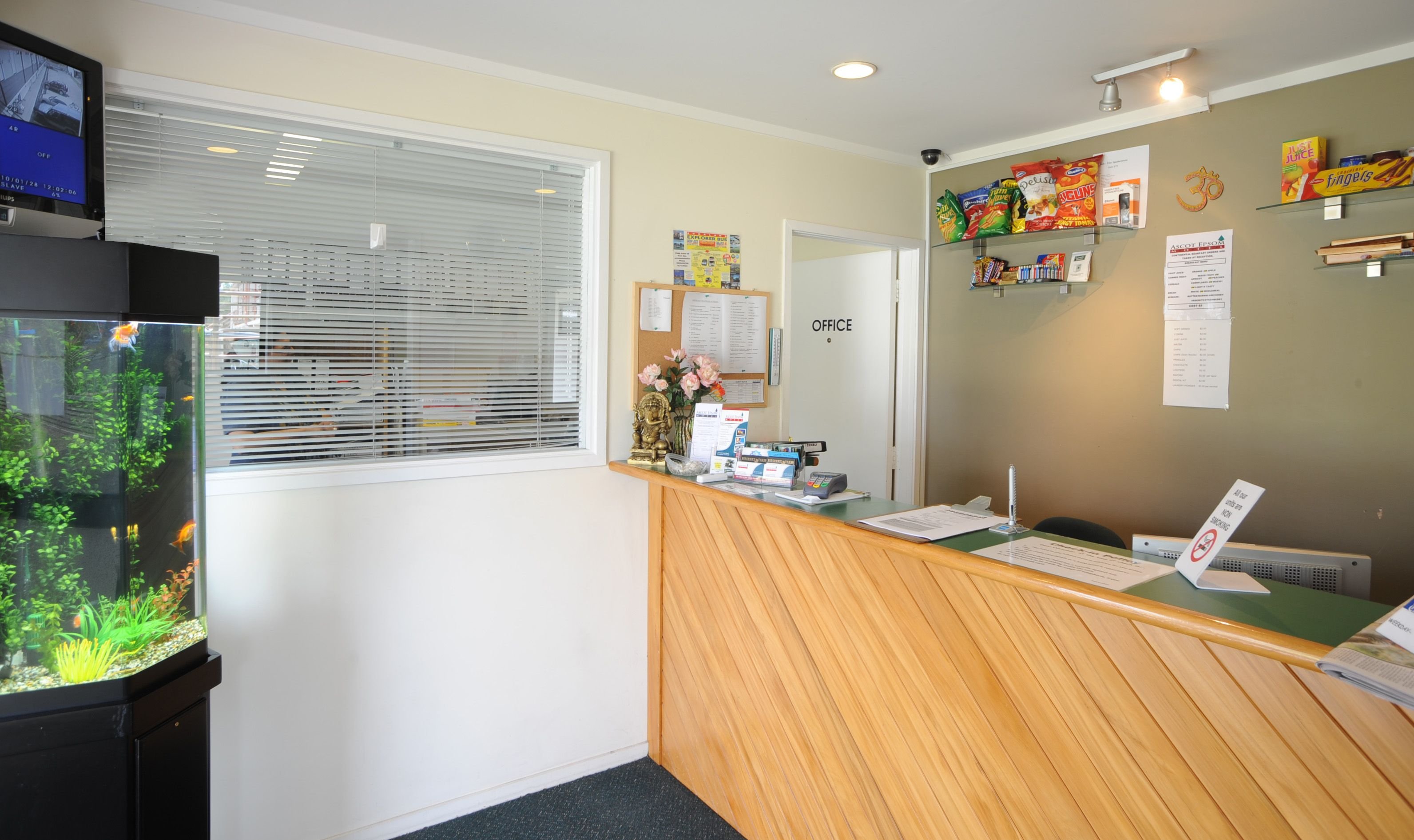 ASCOT EPSOM MOTEL 6/36