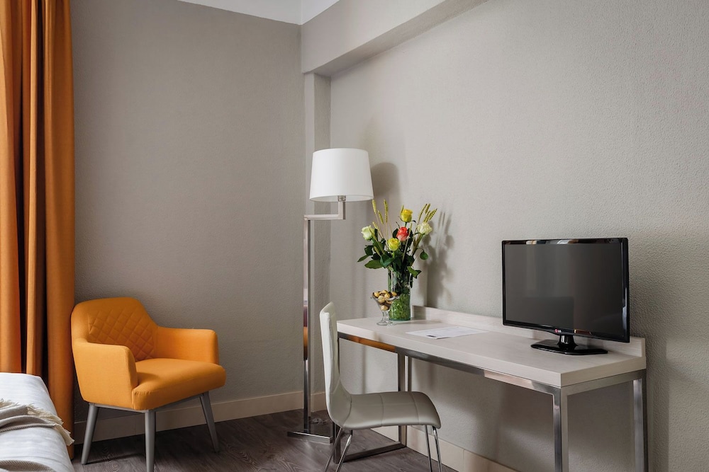 Hotel Dom Luis 40/50