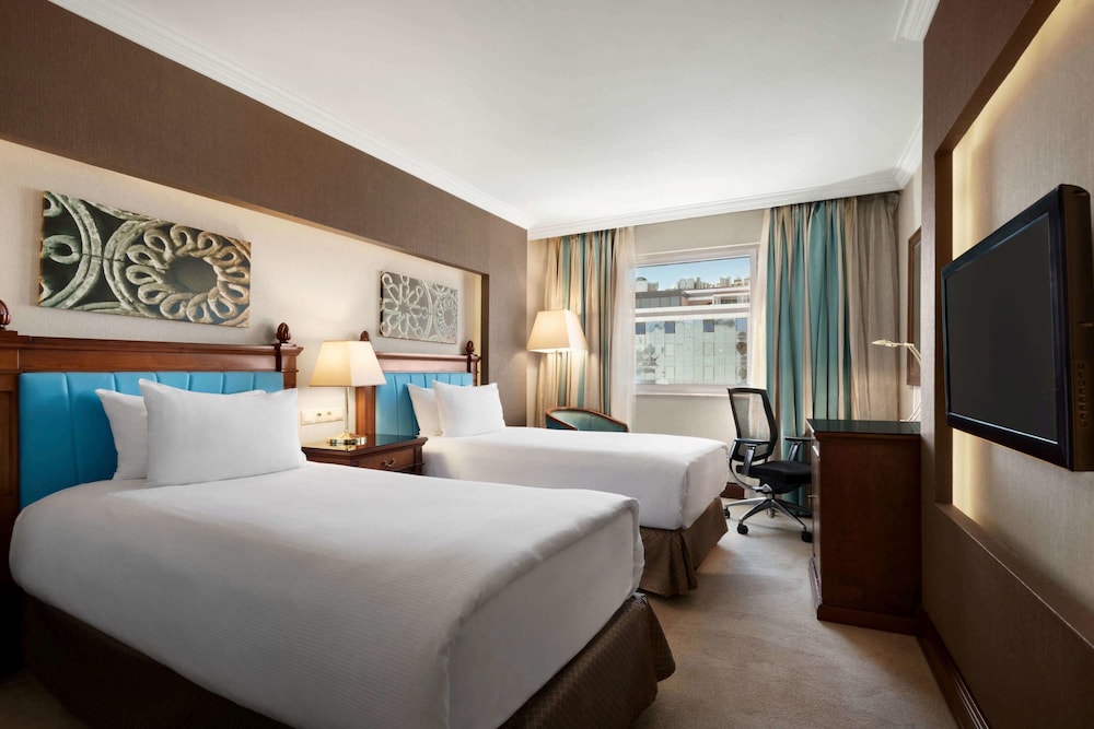 Deluxe, Twin Beds