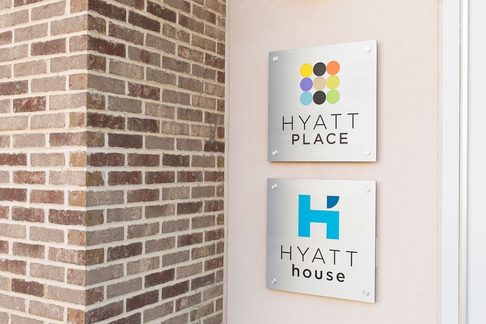 Hyatt House Charleston/Historic District 20/57