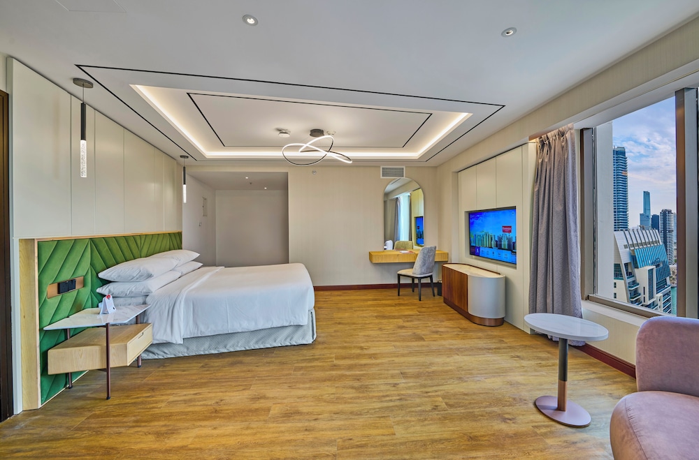 1 BEDROOM, PENTHOUSE, SUITE, KING BED, CITY VIEW