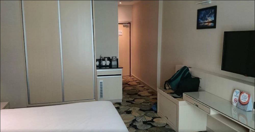 Imperial Hotel Kuching 18/41