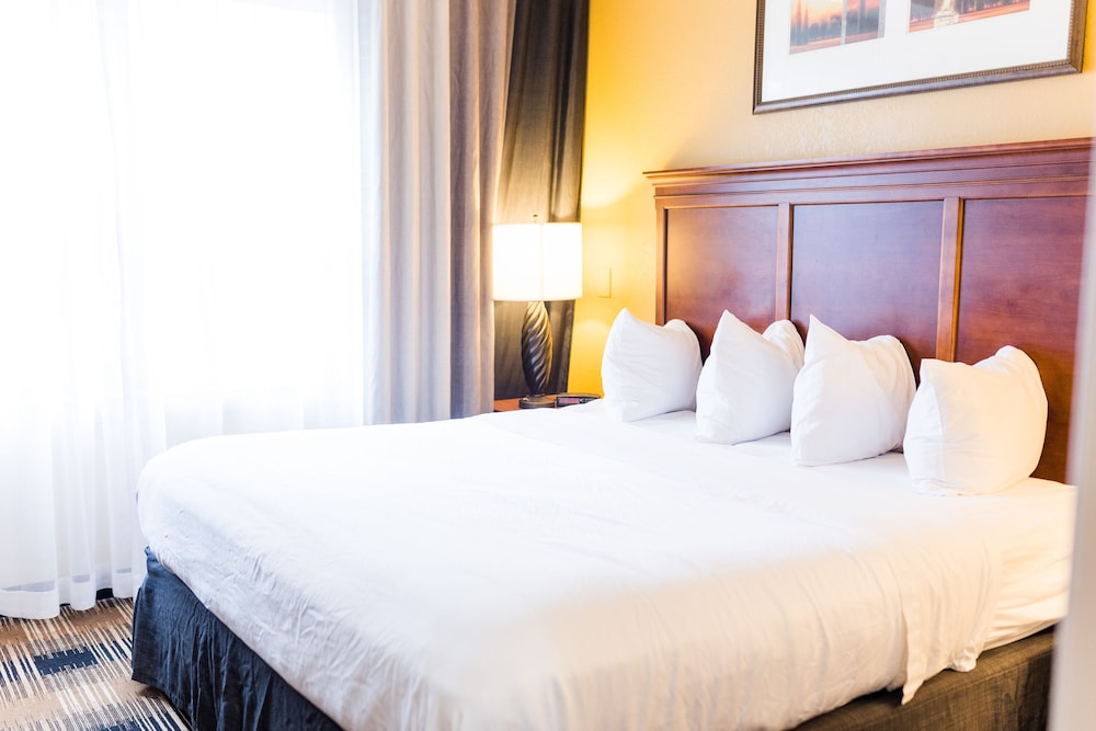Country Inn & Suites By Radisson Helen 14/36