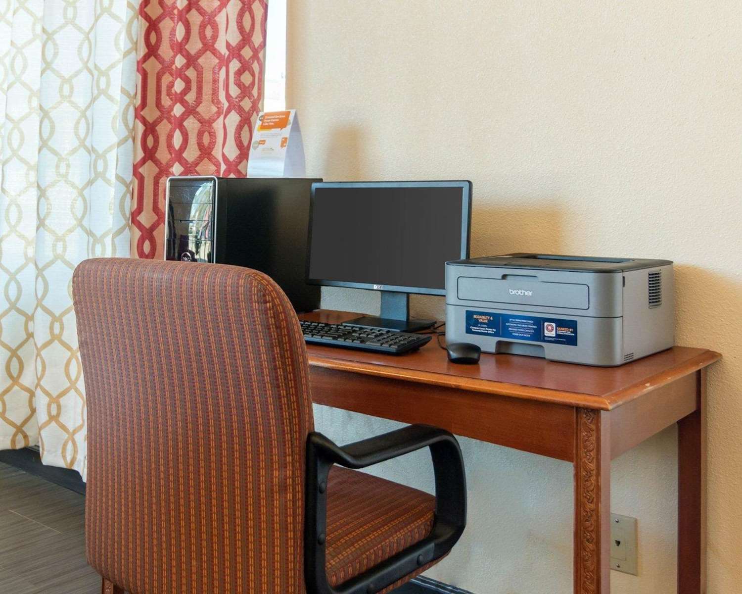 HomeStay Inn & Suites Russellville 25/33