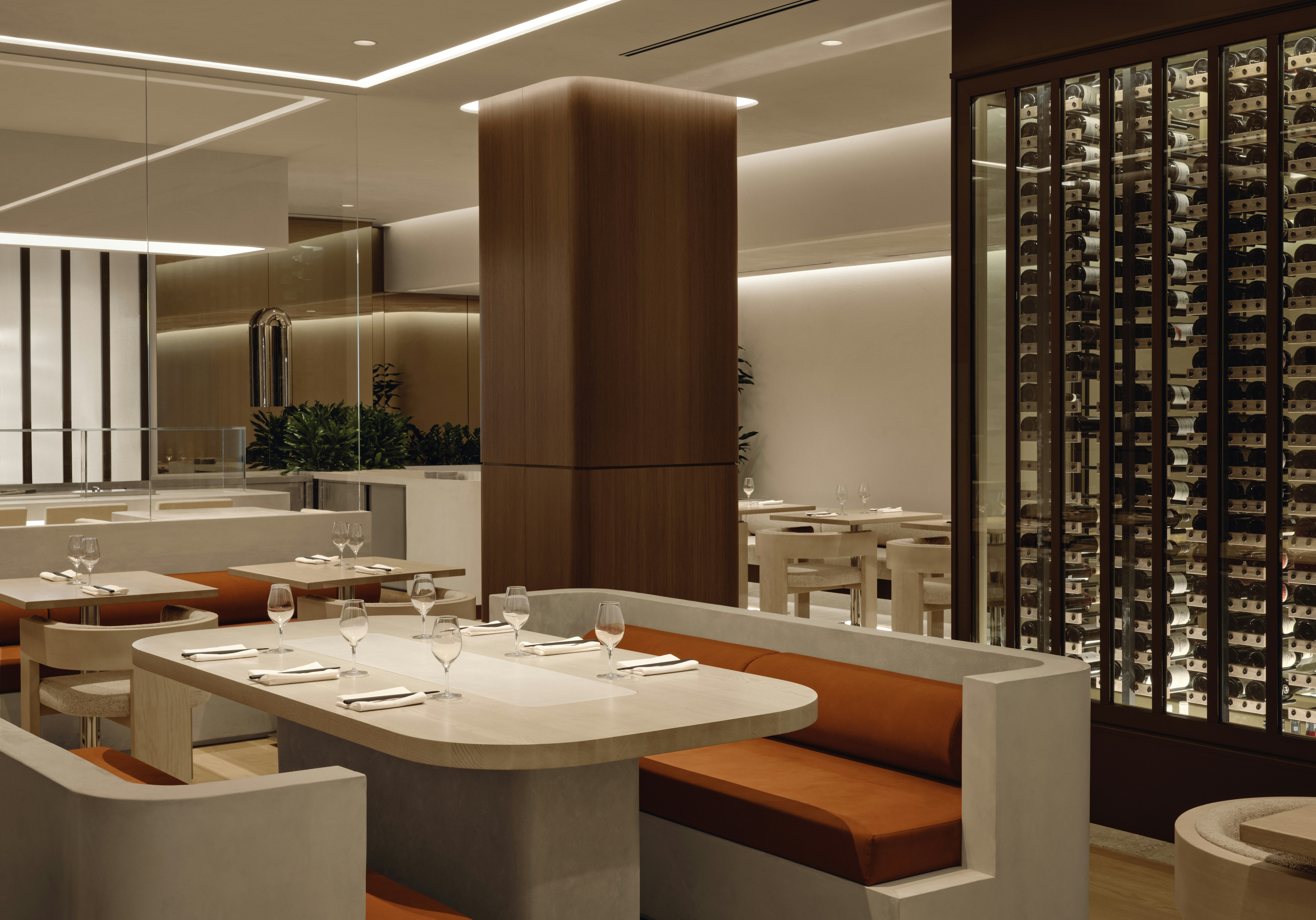 Vogue Hotel Montreal Downtown, Curio Collection by Hilton 37/50