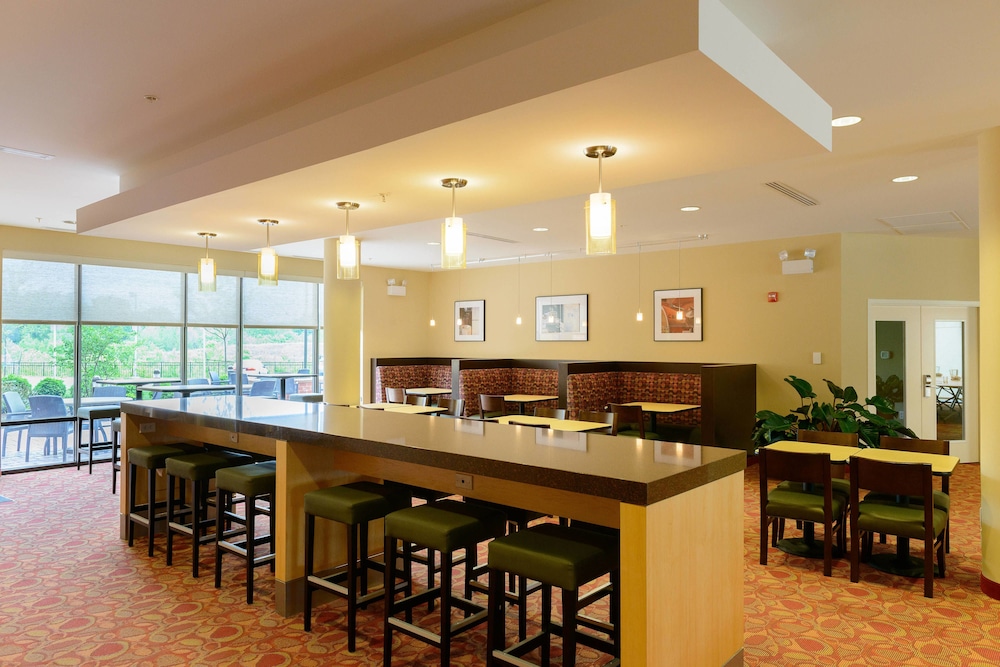 Towneplace Suites By Marriott Frederick 25/31