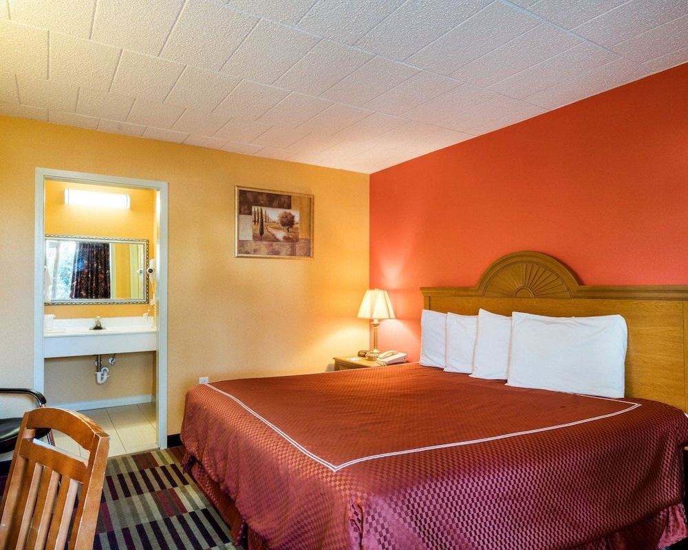 Rodeway Inn Newark - University Area 7/24