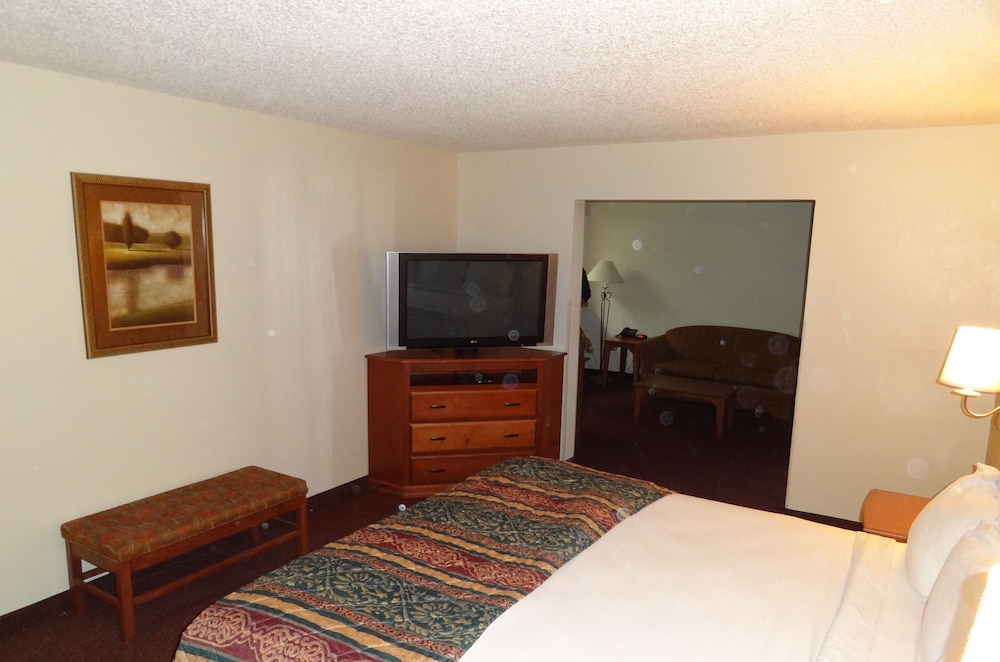 Studio6 Pocatello, ID 30/50