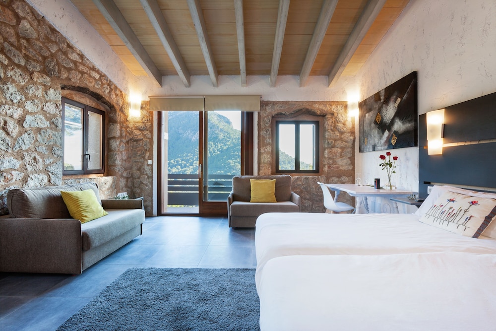 FINCA HOTEL ALBELLONS PARC NATURAL 22/70
