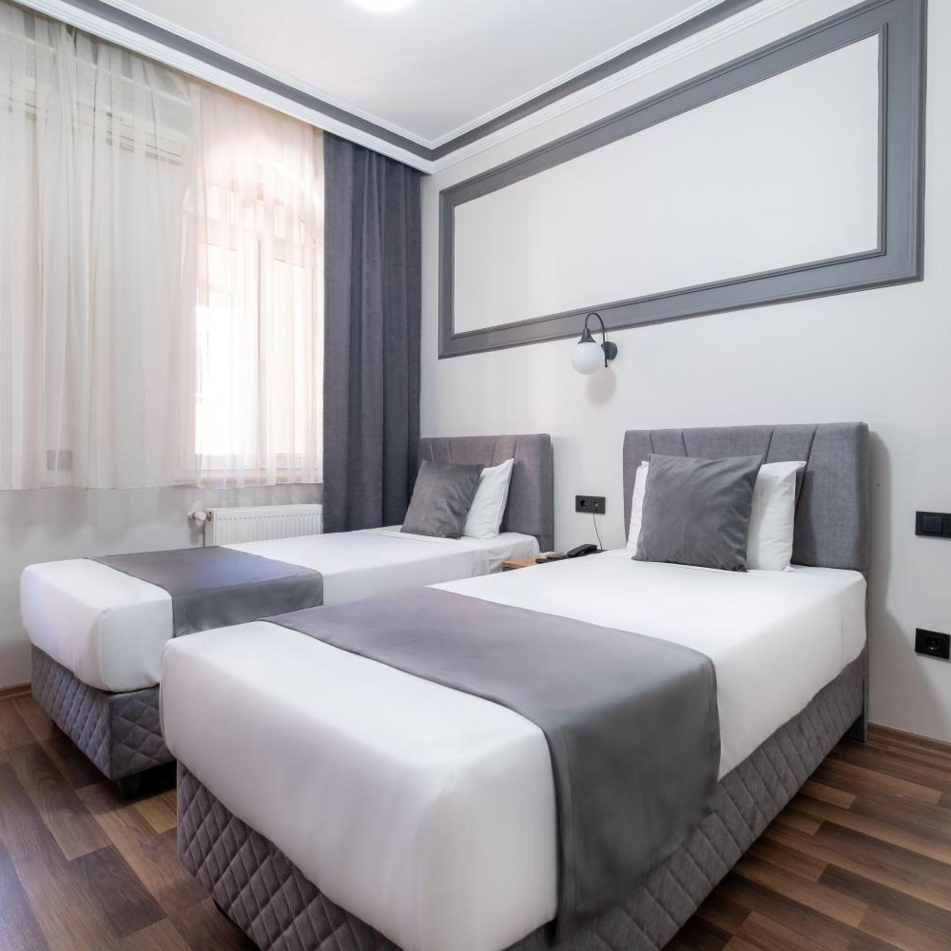 غرفة بسرير مزدوج بشرفة، Sur Hotel 4/10