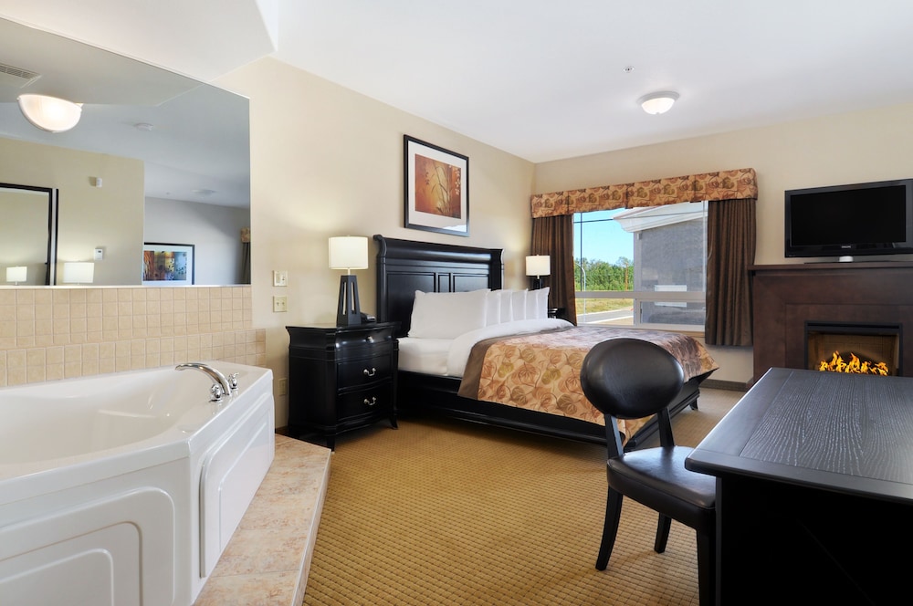 Ramada Lac La Biche 23/56