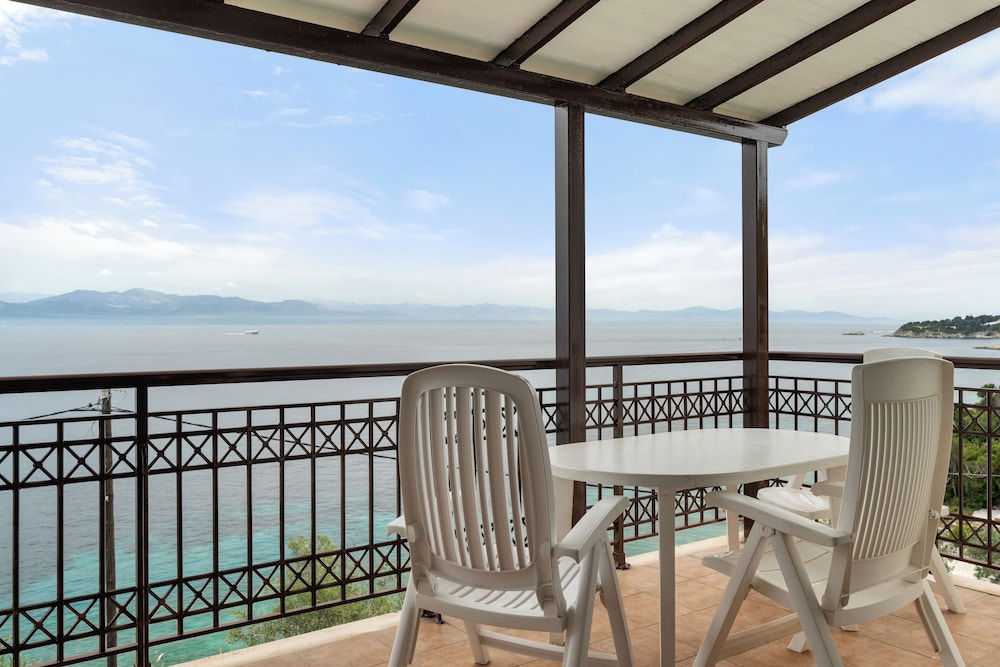 Anassa Mare Villas and Residences 44/59