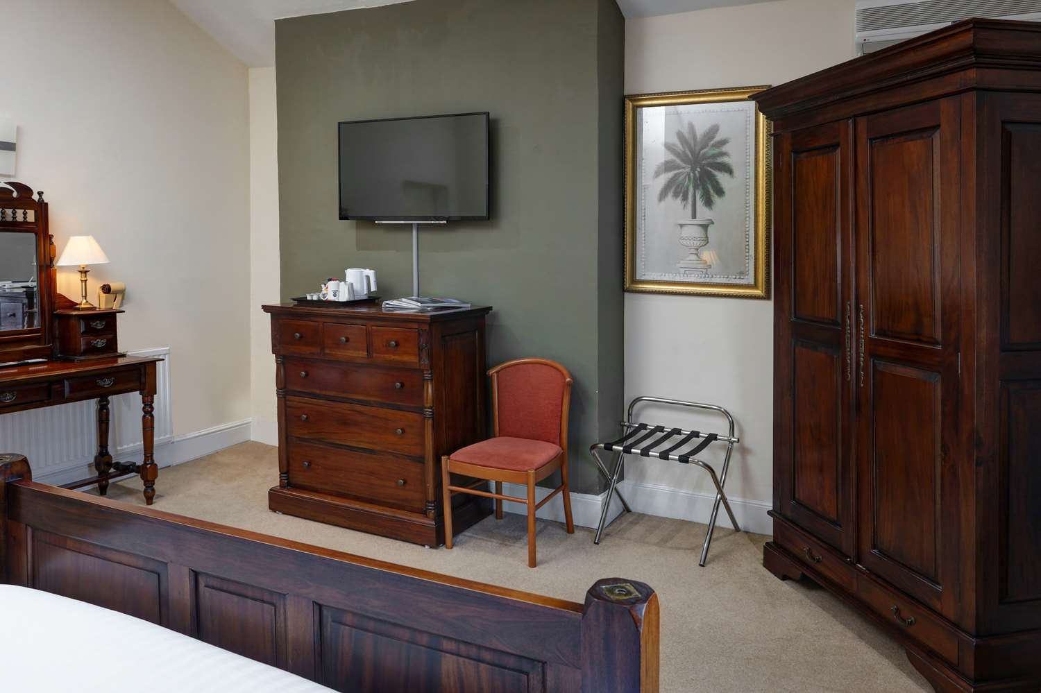 Best Western Claydon Hotel 53/73