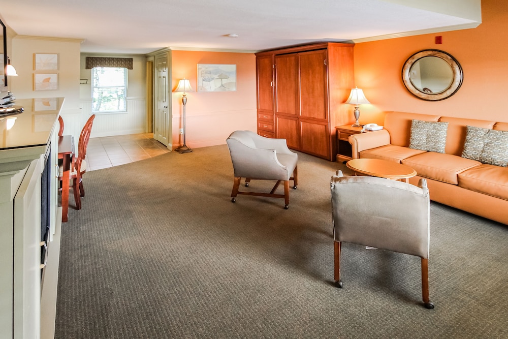 Innseason Resorts Harborwalk 30/50