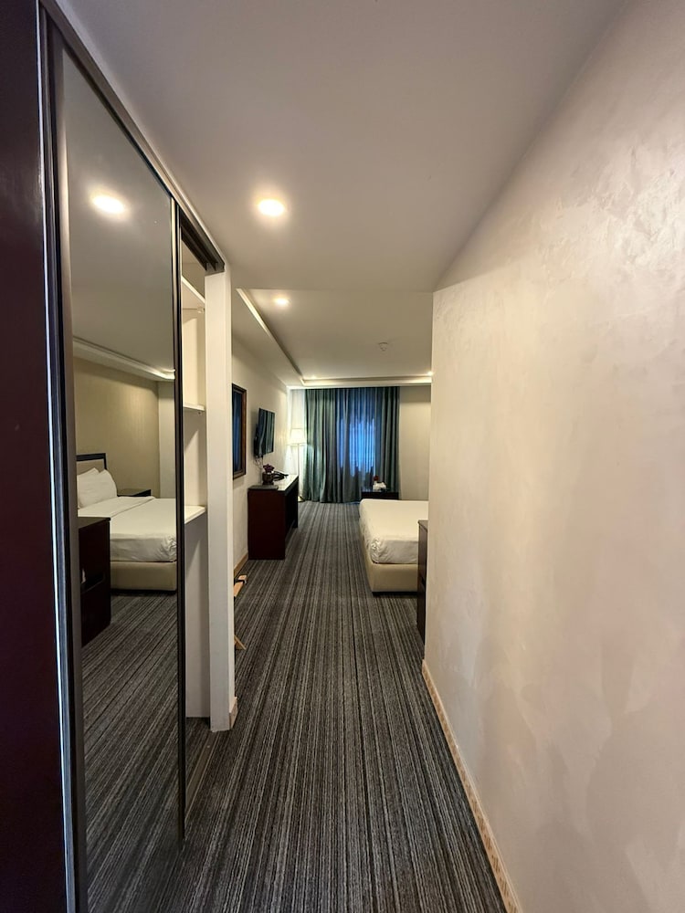 Strand Hotel Jordan 53/59
