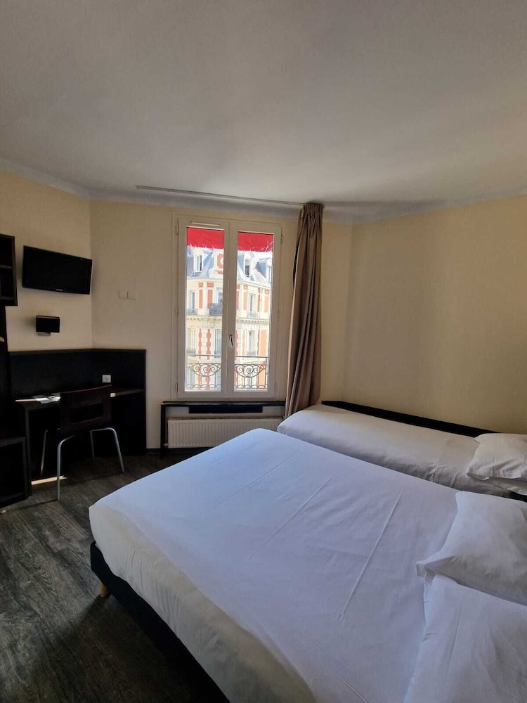 D'anjou Hotel 17/43