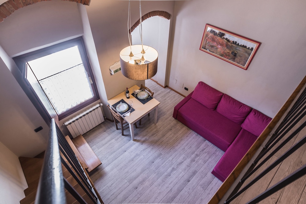 A Few Steps to The Duomo Elegant 2BD Apt 17/29