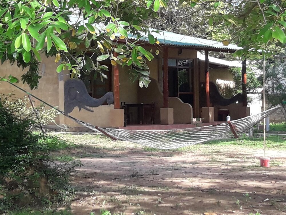 Ladun Sigiri Villa 31/33