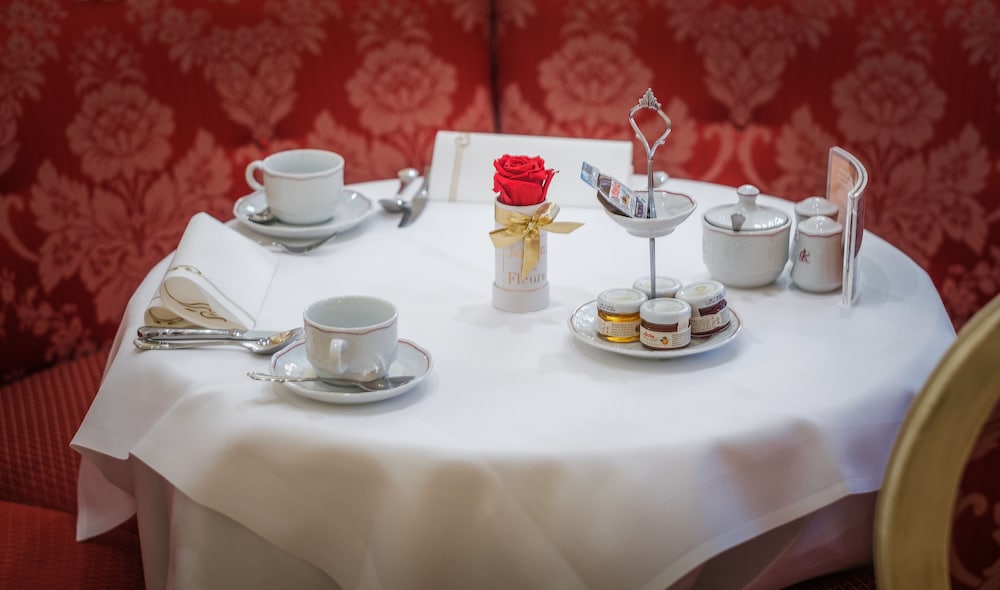 Schlosshotel Romischer Kaiser 25/32
