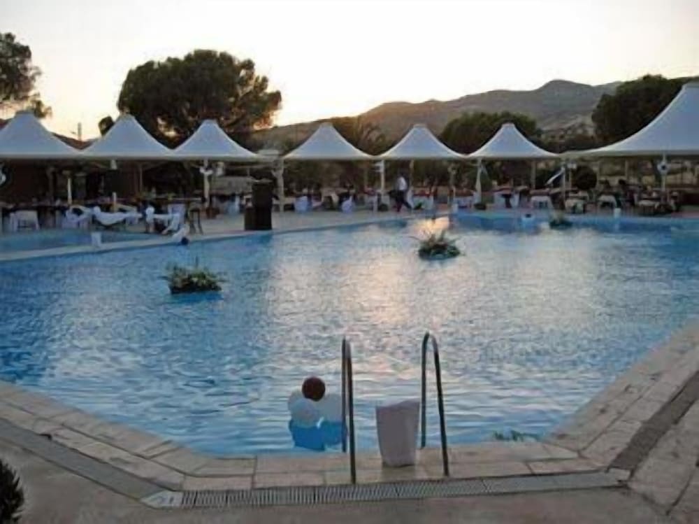 Berksoy hotel 22/23